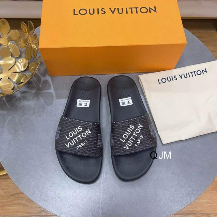 Picture of Louis Vuitton Slippers _SKULVsz35-45HY0104352